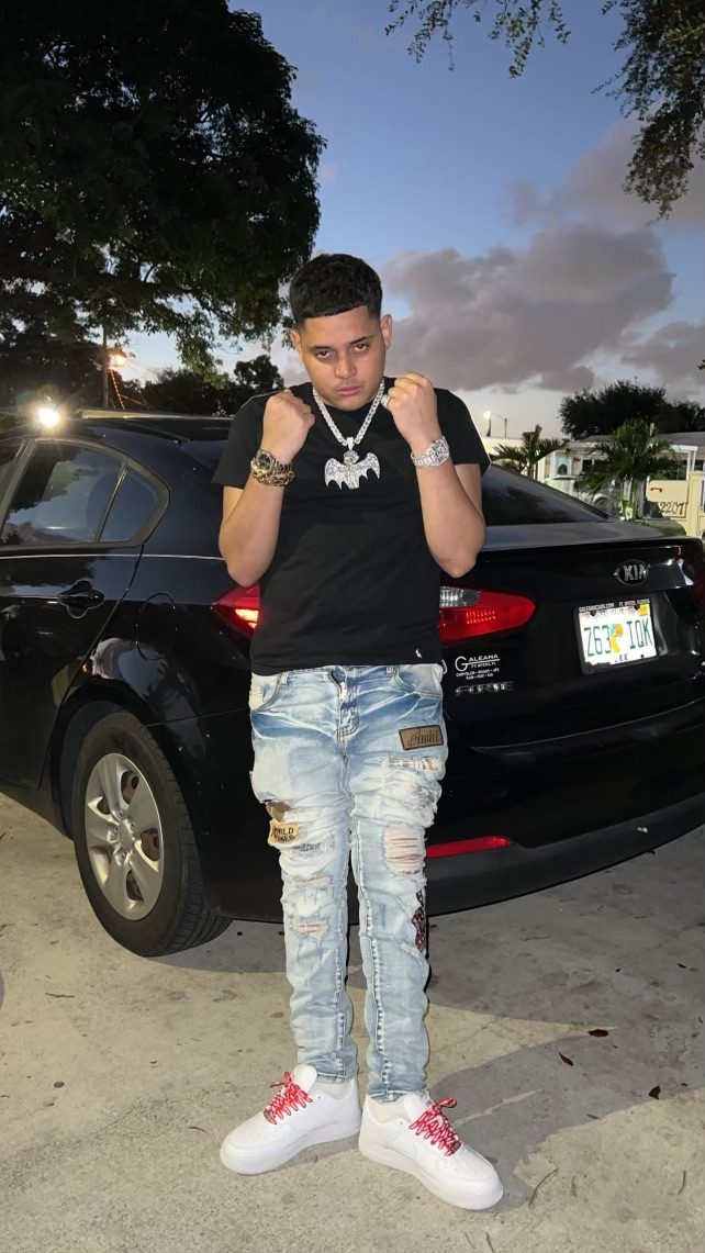 Drakula Rapper Miami, Florida Based Rapper Big Drakula Is Starting To Create A Buzz ...